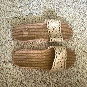Beige canvas lace slides
